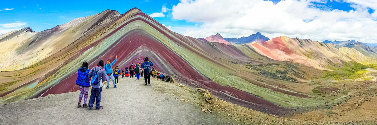 Tour Montaña de 7 colores y el Valle Rojo en Cusco